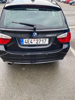 BMW E91 320 120KW rok 2007 - 18