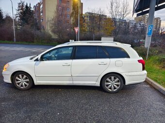 Prodám Toyota Avensis Combi 1.8 95 kW, r.v. 2006 - 18