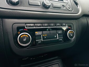 Volkswagen Tiguan 2.0TSI 4x4 AUT KAM SERVISKA TAŽNÉ NEZAV.T - 18