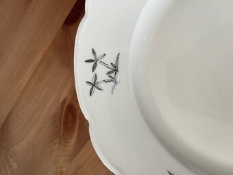 Velmi stará terina + tác, Stará Role, omáčník a talíř zdarma - 18