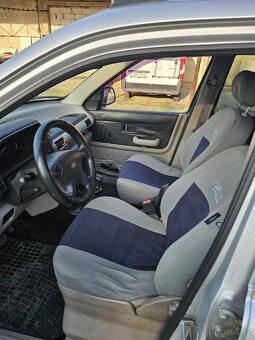 Land Rover Freelander 2.0 TD4 - 18