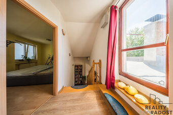 Prodej rodinného domu 315 m2, pozemek 834 m2, Perunská Hodon - 18