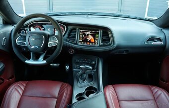 Dodge Challenger SRT Hellcat Jailbreak WideBody (č. B44) - 18