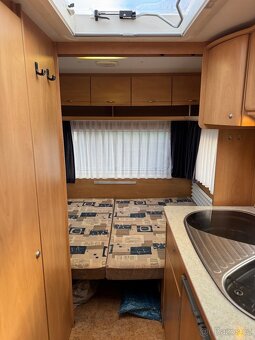 Bürstner FUN 435 TK ~ Pevná postel - 18