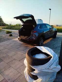 Mazda CX-30 Comfort+ 2,0 132 kW AWD-Top, tažné,servis - 18