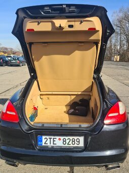 Porsche Panamera 4 - 18