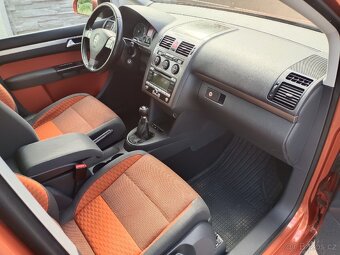 Volkswagen Touran Cross 2.0TDi 103kW - 18