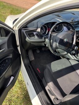 Alfa Romeo Giulietta 1.4 TB, 88kW - spolehlivá, servisovaná - 18