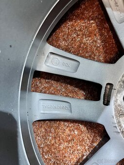 5x112 R17 Škoda Yeti / Octavia Original alu disky - 18