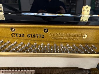 Krásné pianino Carod se zárukou a doprava zdarma. PRODÁNO - 18