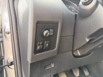 NIssan Qashqai 2.0 dCi ČR TOP DPH - 18