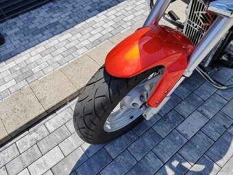 Suzuki m 800 Intruder - 18