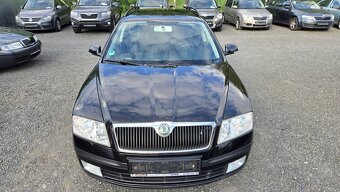 ŠKODA OCTAVIA 1.6i TEAM EDITION 1MAJITEL - 18