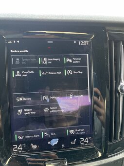 Volvo S90 D4 140kW R-Design - 18