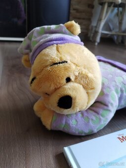 Kniha pro miminko s hrajícím medvídkem Pú - 18