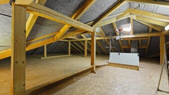 Prodej rodinného domu 240 m², pozemek 917 m² - Kaplice - 18