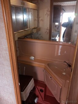 Prodám karavan hobby prestige - 18
