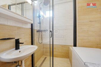 Prodej bytu 4+1+ lodžie + parkovací stání, 72 m², Praha 8 - 18