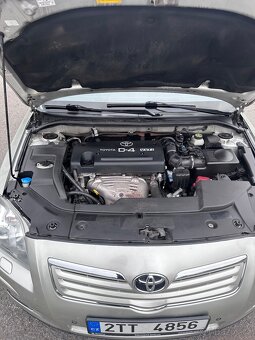 Toyota avensis 2.0 VVT-i - 18
