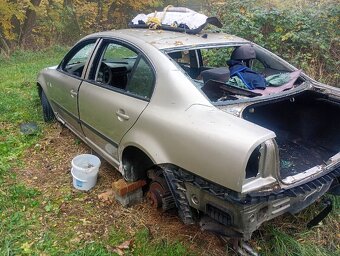 Škoda Superb - náhradní díly - 18