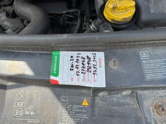 Renault Trafic 6 MÍST 2,5 DCI 107 KW ČR - 18
