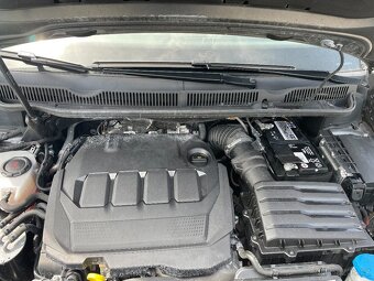 Volkswagen Touran 2,0TDi Odp.DPH Jeden majitel/2022/ - 18