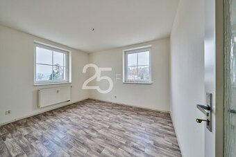Prodej bytu o dispozici 2+1 s využitím společné zahrady a pa - 18