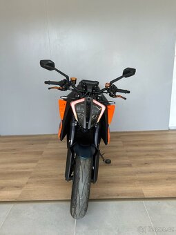 KTM 1290 Super Duke R - 18