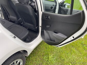 Hyundai i10, 1.0i / 48KW Family + Club, 2019-serviska - 18