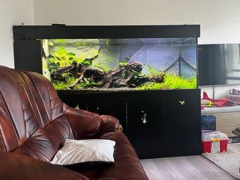 Akvárium cca 900litrů - 18