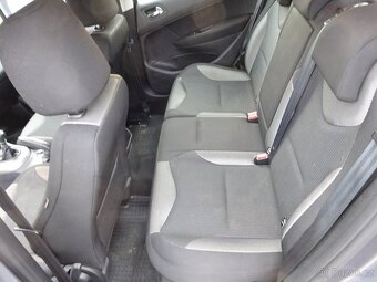 Peugeot 308 1.6i r.v.2010 serviska STK:9/2027 - 18