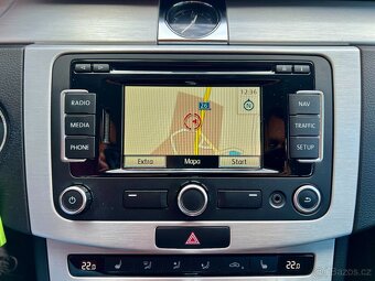 Volkswagen Passat 2,0 TDi DSG HIGHLINE / NAVI / 2013 - 18