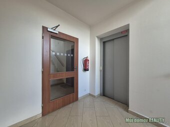 Pronájem bytu 2+kk, 50 m s balkonem  Praha 5, Zličín. - 18