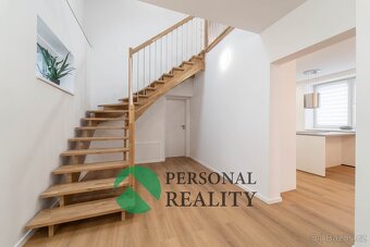 Úsporný a prostorný RD, 6+kk, 183 m2 v obci Jenštejn - 18