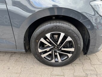 VW Touran 2.0 TDI 110kW DSG tažné Navigace Full LED Keyless - 18
