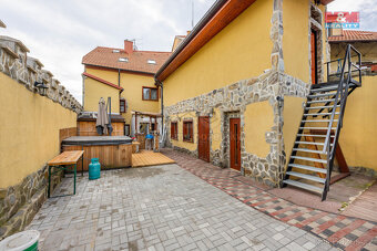 Prodej rodinného domu, 280 m², Unhošť, ul. Jungmannova - 18