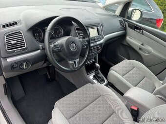 Volkswagen Sharan 7N 2.0 TDi DSG 2012 103kW bez koroze - 18