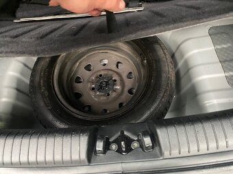 Hyundai i10 2019 1.0i 1.maj ČR 25tkm - 18