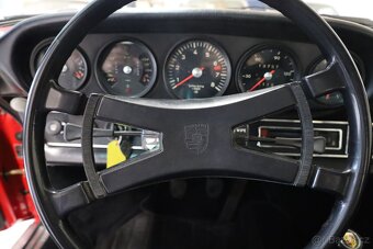 Porsche 911 T 1970 po kompletní renovaci - 18