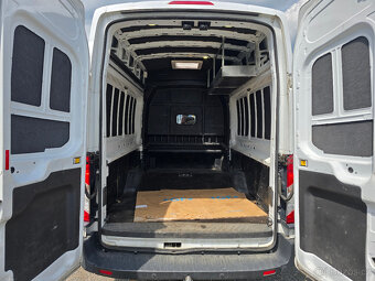 Ford Transit Jumbo L4H3 – 6 míst, tažné, klima, kamera - 18