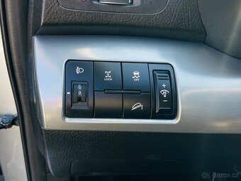 Kia Sorento 2.2D 4x4 MANUÁL VÝHŘEV 1.MAJITEL PANORAMA - 18