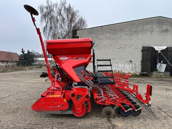 Secí kombinace KUHN HR 4040 D a KUHN VENTA 4030-28 - 18