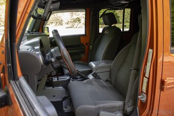 Jeep Wrangler Mountain 3,8 V6 LPG A/T 4x4 aj na splátky - 18