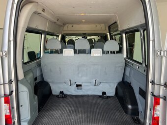 Ford Transit 2.2 TDCi 92kw TREND 9 míst TEMPOMAT KLIMA TAŽNÉ - 18