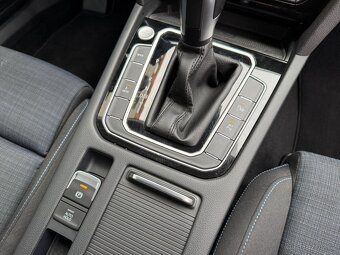 VW Passat B8 GTE 1.4 TSI 160kW DSG Matrix - záruka Autodraft - 18