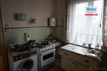 Prodej bytového domu s komerčními prostory a s garáží, Tepli - 18