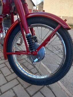 Jawa pérák 250 FJ - 18