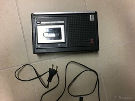 Spousta různých starožitností - 18