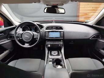 Jaguar XE 2.0D Performance - 18