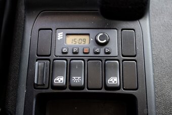 MAN TGL 12.220 4x2 BL - 18